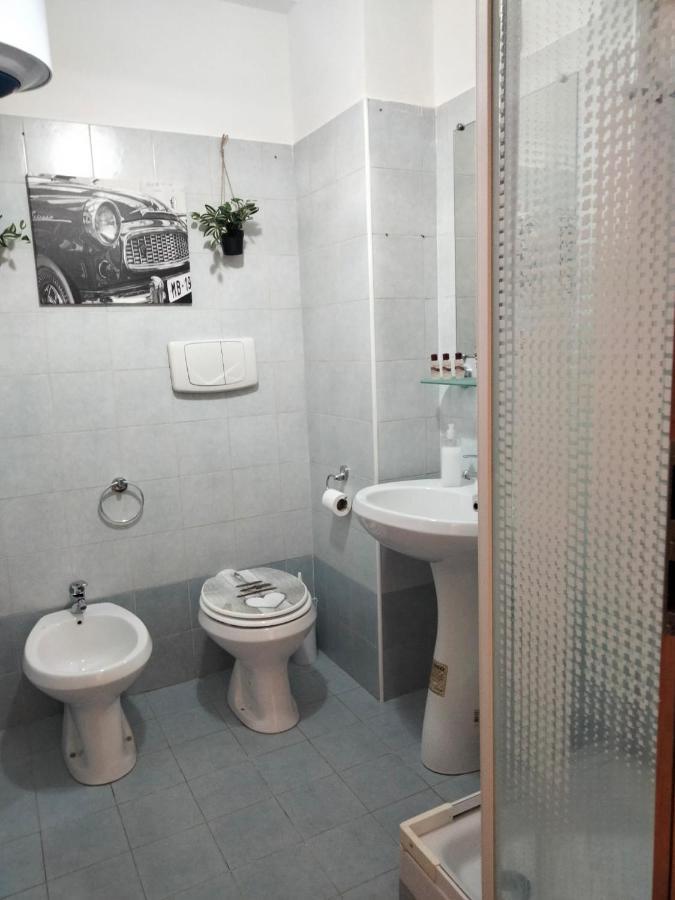 Ripoli Apartment Рим Екстериор снимка